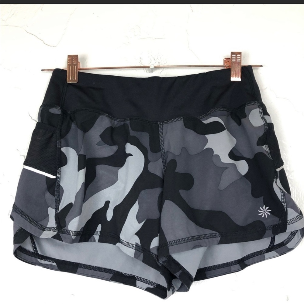 Athleta Camo ready Shorts XS
